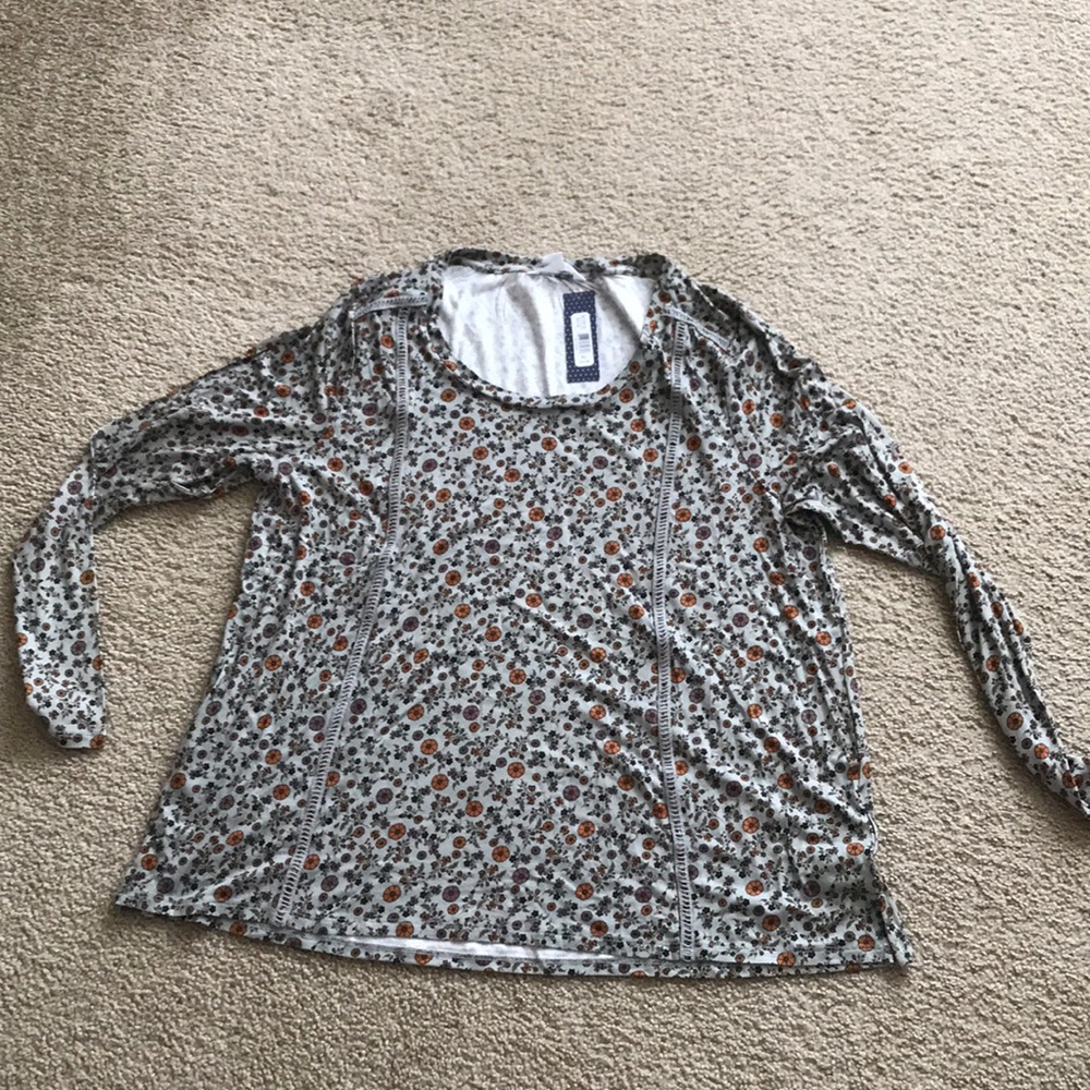 Downeast shirt size XL
